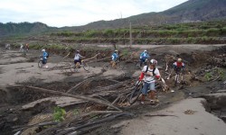 Wisata Lava tour merapi balerante 2011 dengan bersepeda