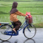 sepeda-untuk-sekolah-kuliah
