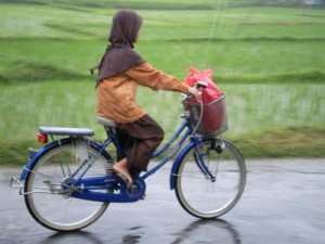 sepeda-untuk-sekolah-kuliah