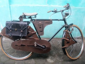 Foto Aksesoris sepeda onthel nerk Valuas, Hartog, Batavus, Raliegh,Gazelle, Royal, Simplex Cicloyd,Humber,Teha,Fongers. platmerk ( KW1) Mister,Rover, Hercules,Norton ,Pon,Royal enfile,Kapiten,Gruno