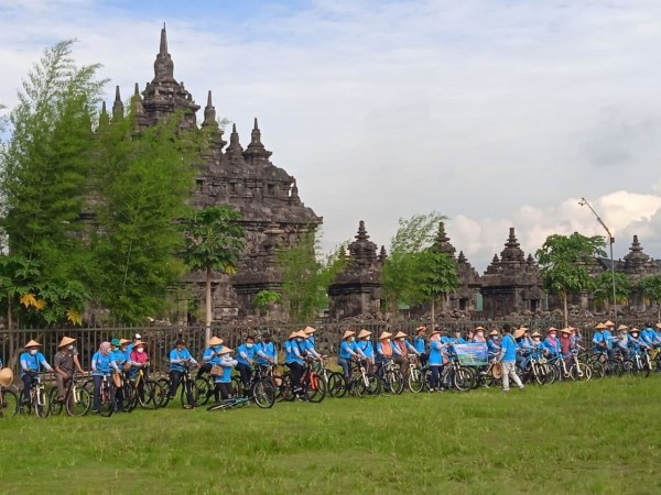 Jalur sepeda Cand Prambanan - candi Plaosan 